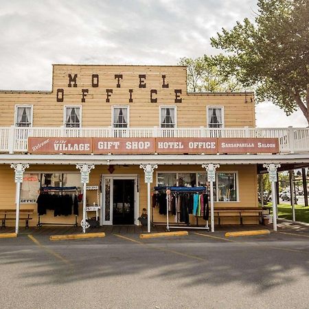 Comfort Inn At Buffalo Bill Village Resort Cody Bagian luar foto