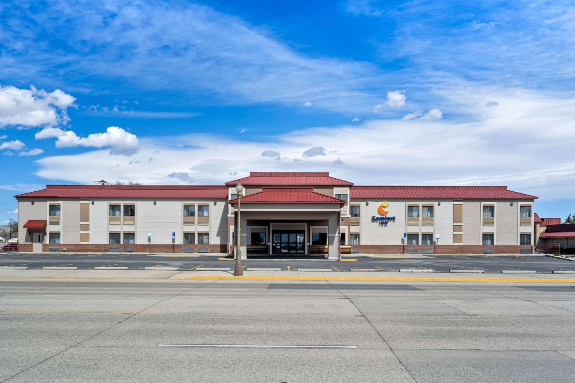 Comfort Inn At Buffalo Bill Village Resort Cody Bagian luar foto