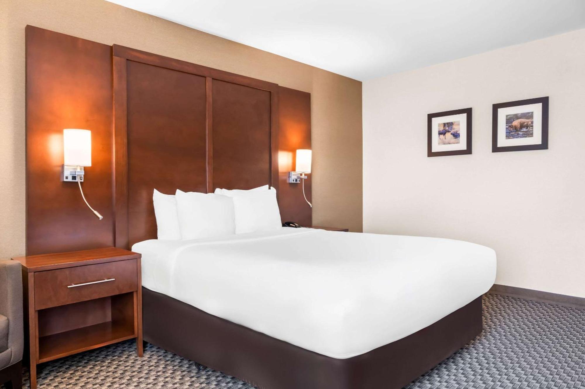 Comfort Inn At Buffalo Bill Village Resort Cody Bagian luar foto