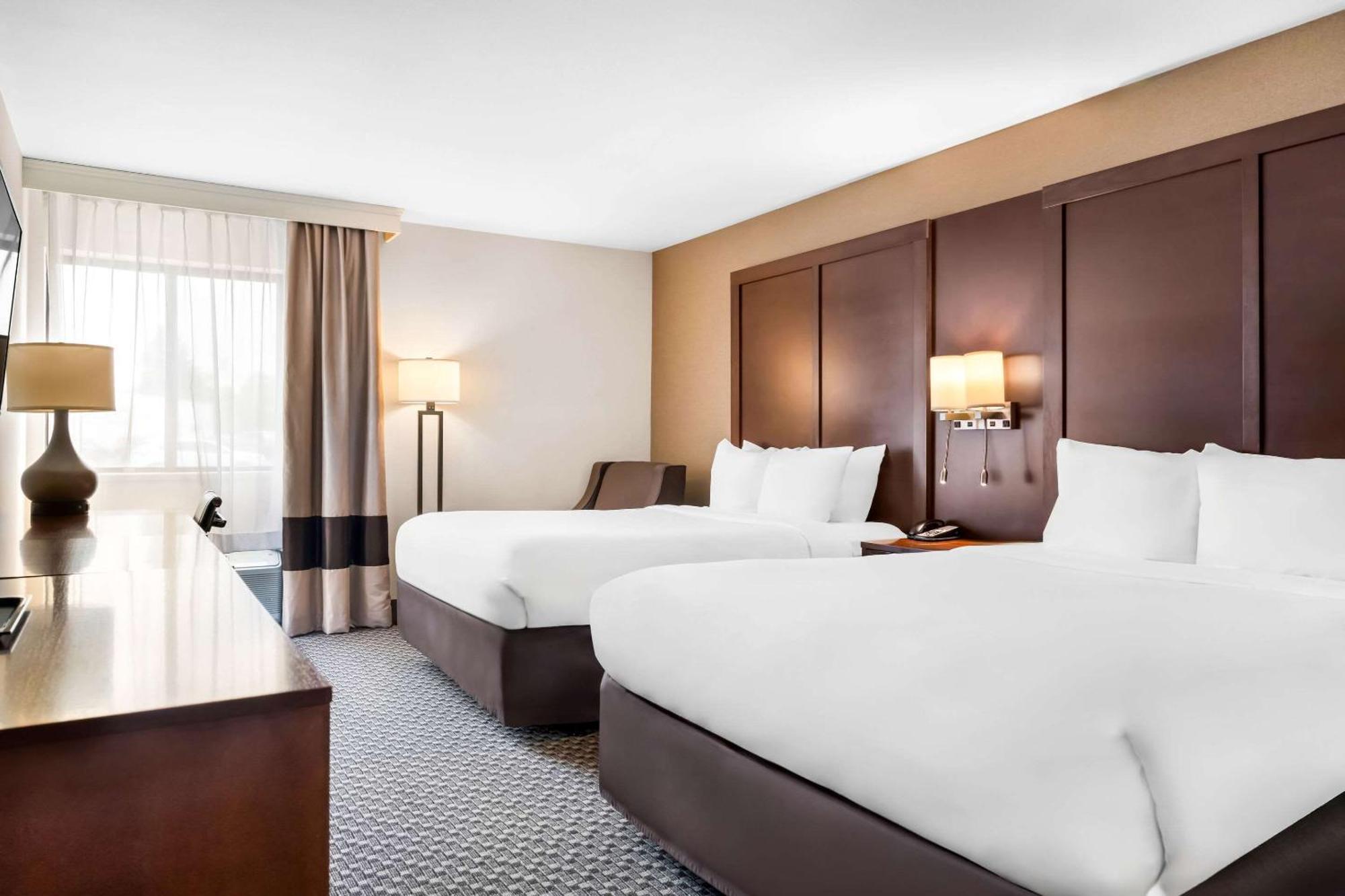 Comfort Inn At Buffalo Bill Village Resort Cody Bagian luar foto