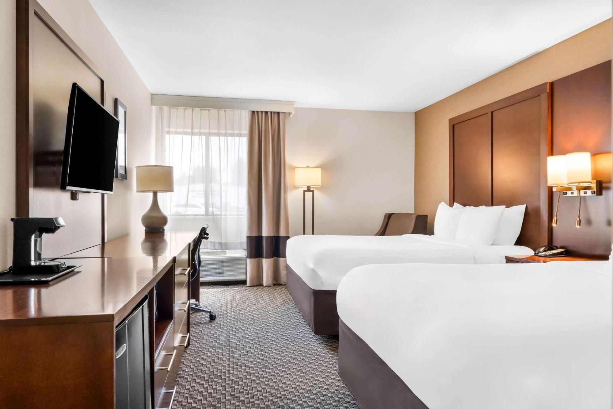 Comfort Inn At Buffalo Bill Village Resort Cody Bagian luar foto
