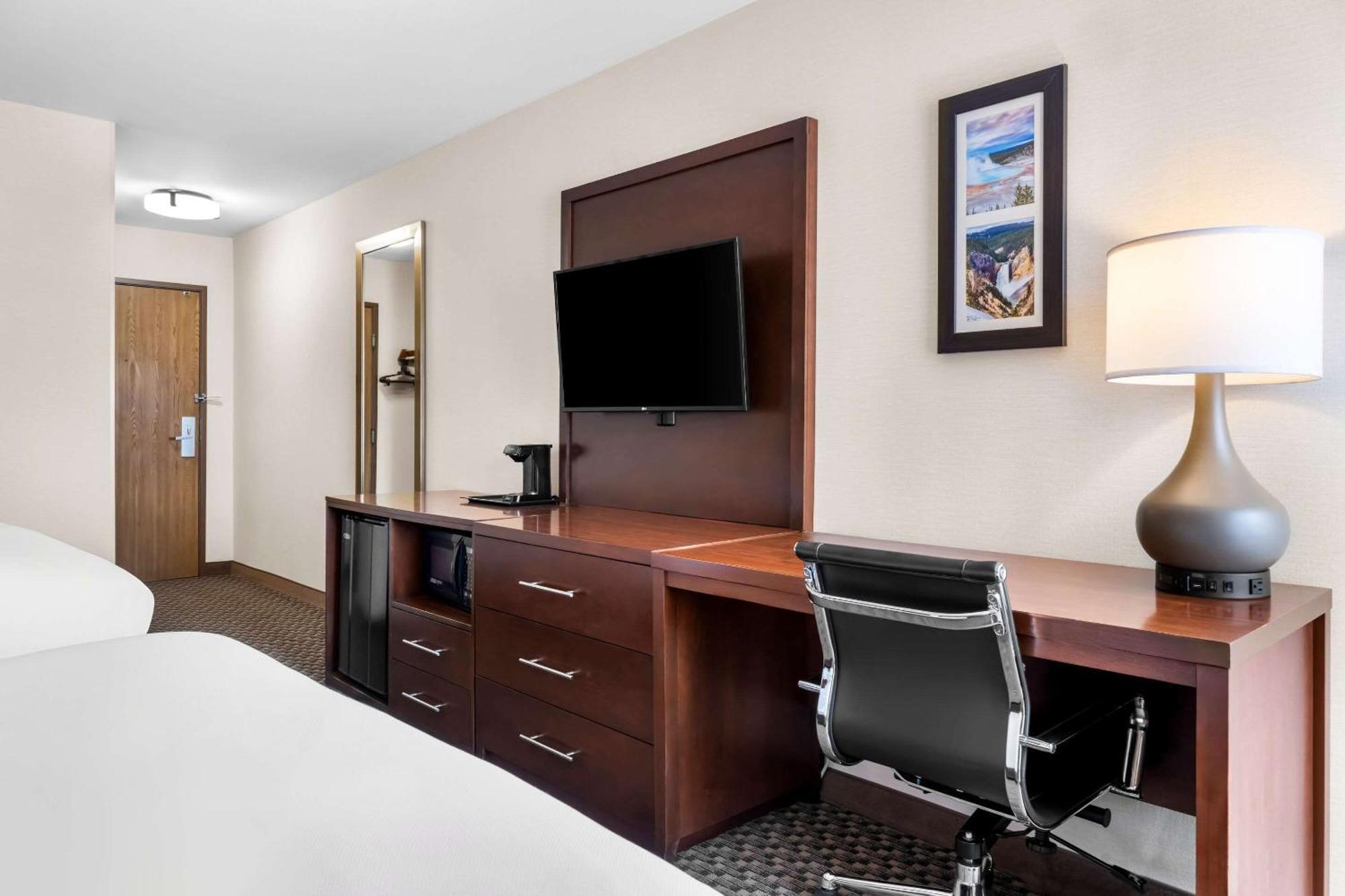 Comfort Inn At Buffalo Bill Village Resort Cody Bagian luar foto