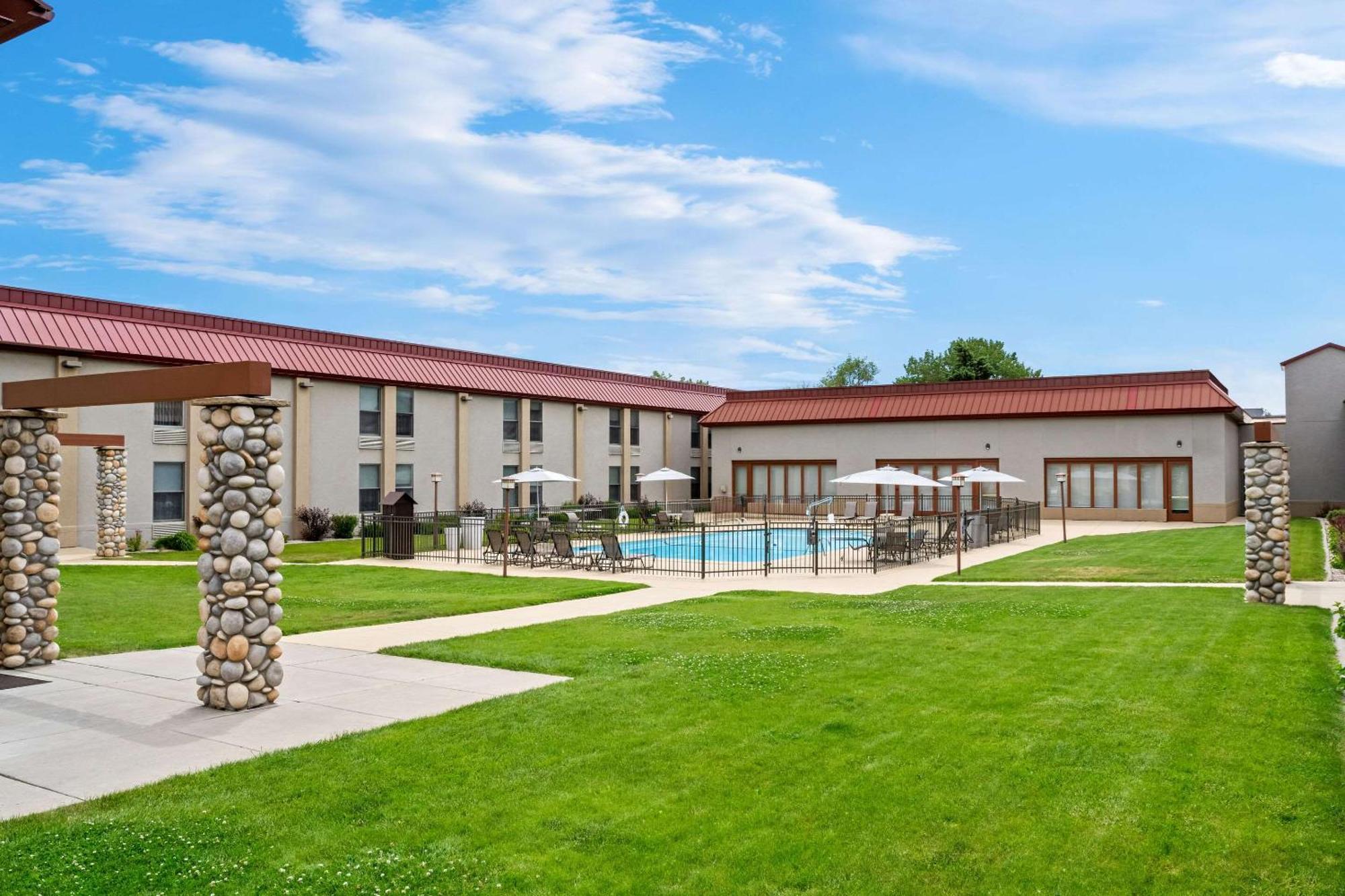 Comfort Inn At Buffalo Bill Village Resort Cody Bagian luar foto