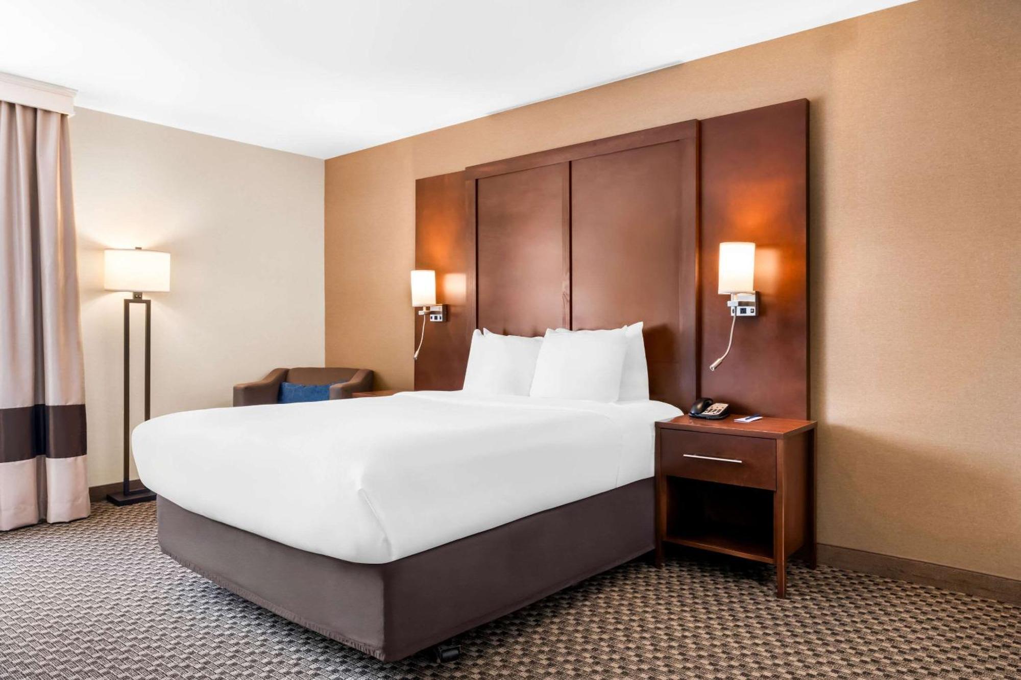 Comfort Inn At Buffalo Bill Village Resort Cody Bagian luar foto
