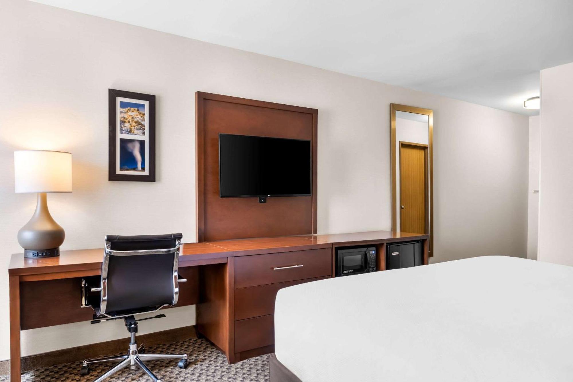 Comfort Inn At Buffalo Bill Village Resort Cody Bagian luar foto